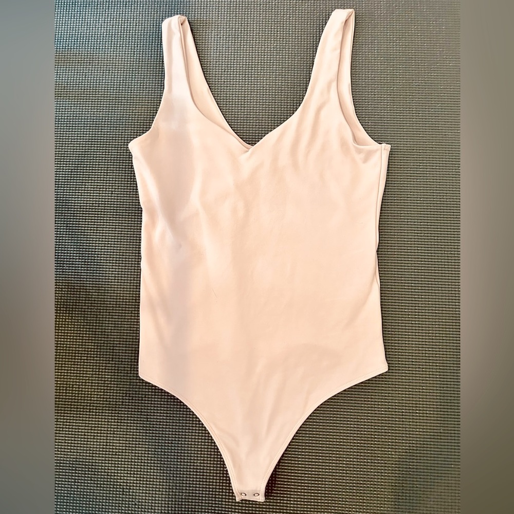 Abercrombie & Fitch Blush Bodysuit Sz M